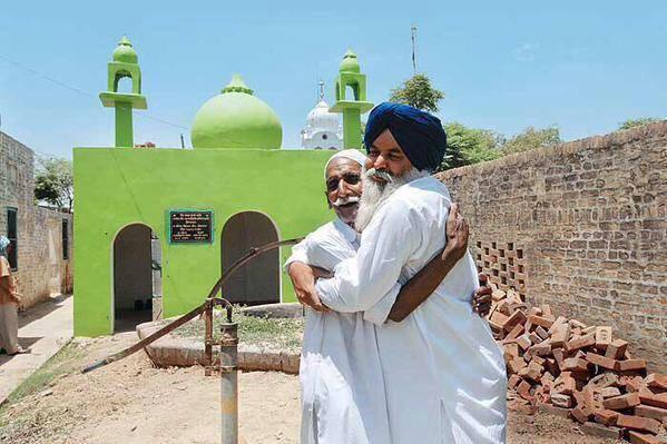Sikh family donates land for mosque in India - Muslim Network TV