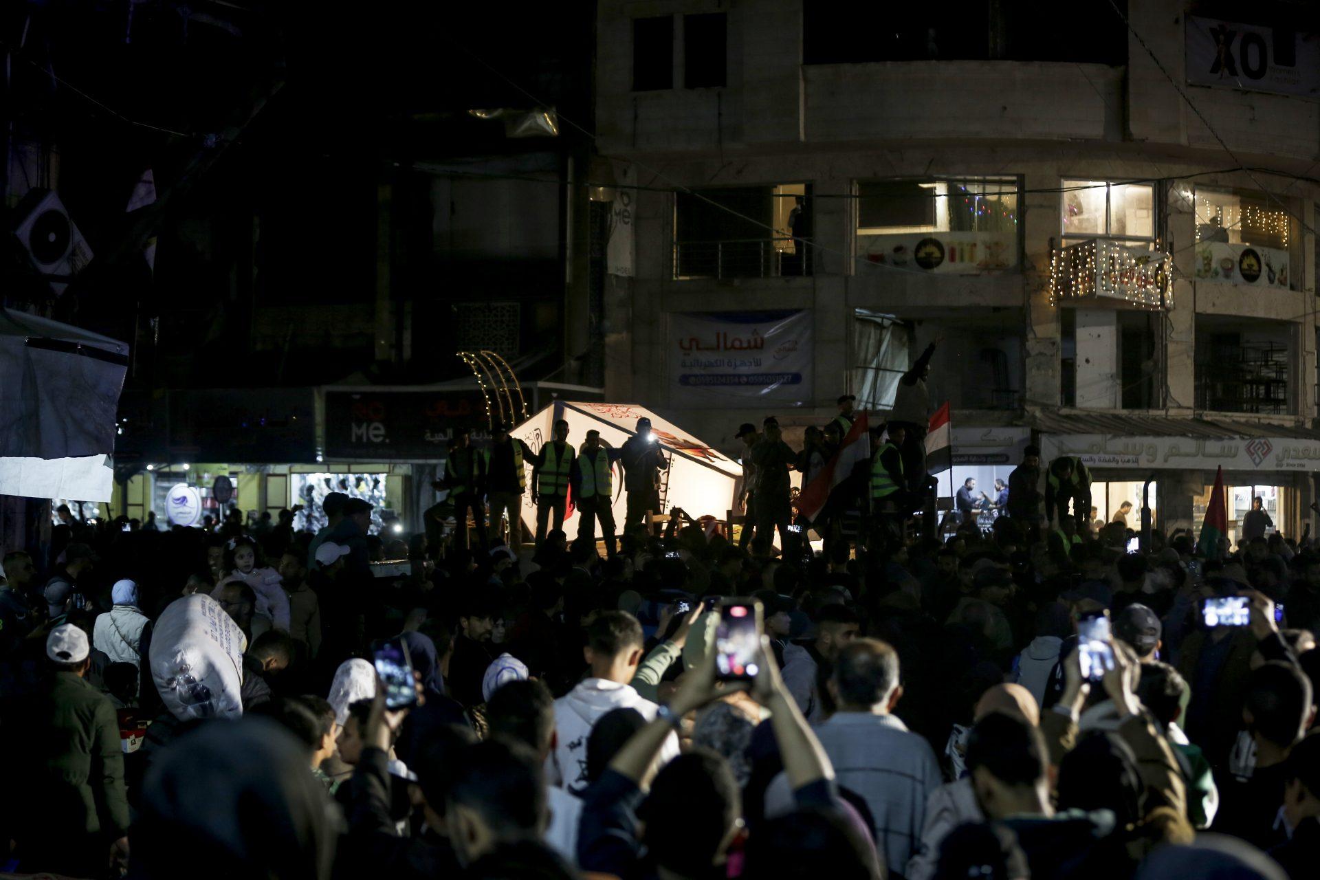 Ramadan begins in Gaza amid fragile ceasefire and despair
